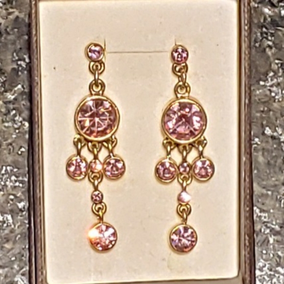 Pink crystal earrings.